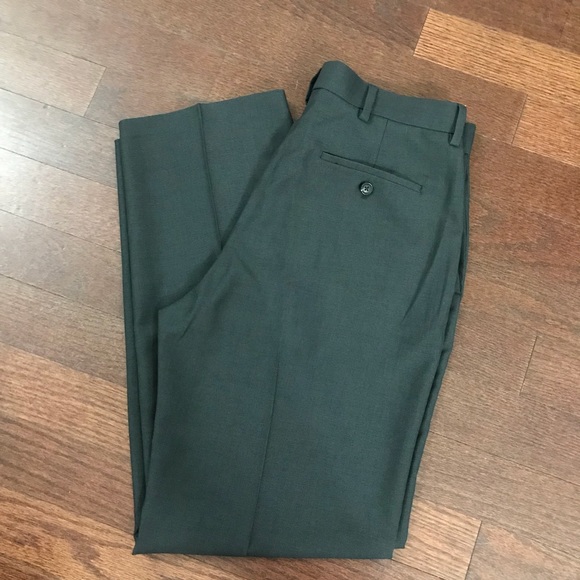 🚨SOLD🚨Business Bundle/Ties with Pants & Shirt - Picture 6 of 8